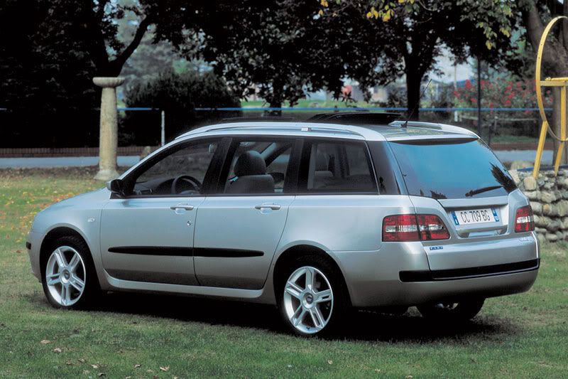 Fiat_Stilo_Multi_Wagon_2_a10.jpg