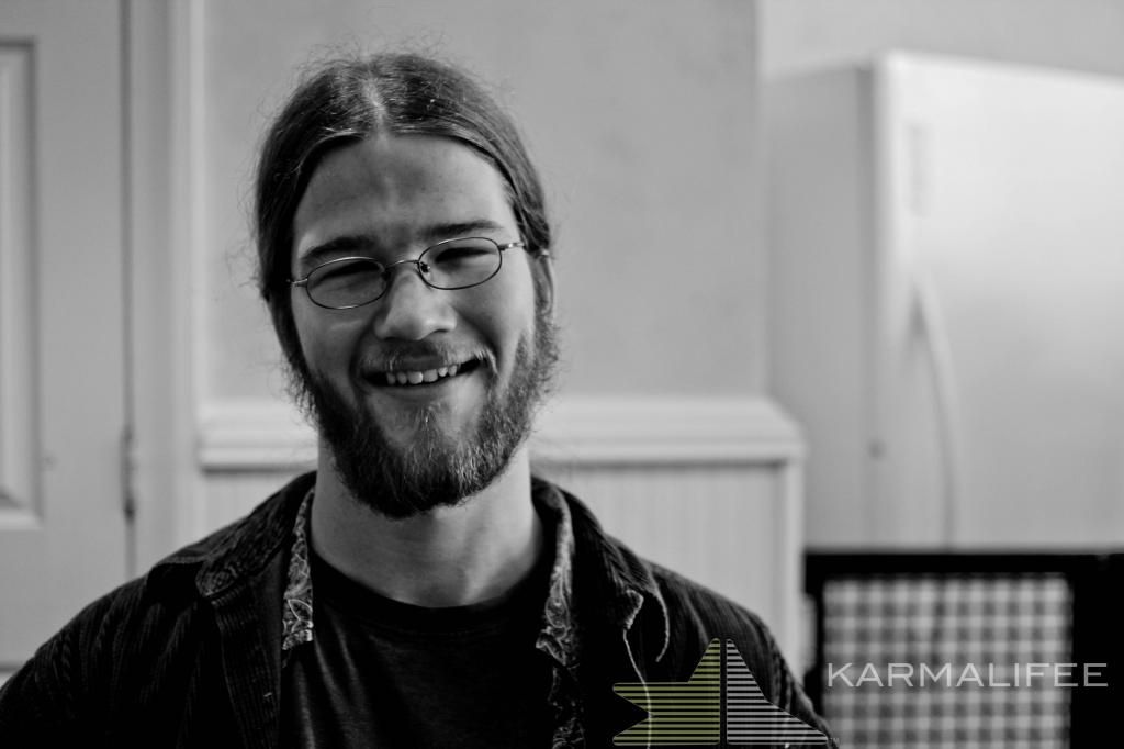 A Bit of a Chat with Erothyme