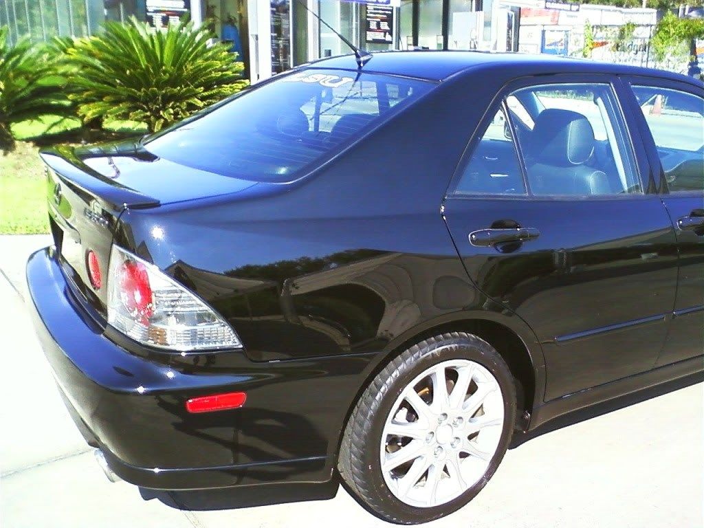 32608493185-1.jpg