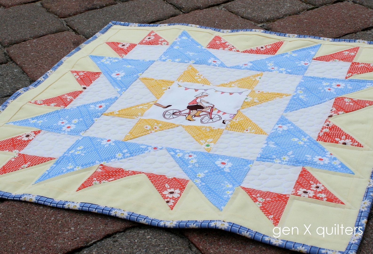 odd-fellow-s-chain-mini-quilt-finish-giveaway-annemarie-chany