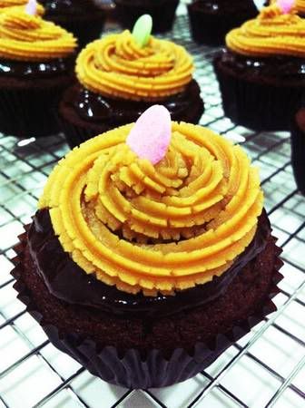 Peanut butter topping