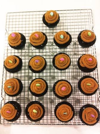 Peanut butter topping