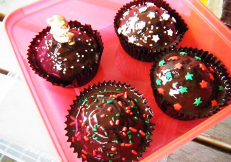 Christmas Red Velvet Cupcakes