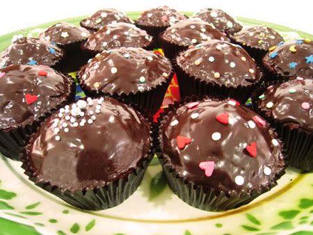 Red Velvet Cupcakes - Shuhui's office,Red Velvet Cupcakes - Shuhui's office